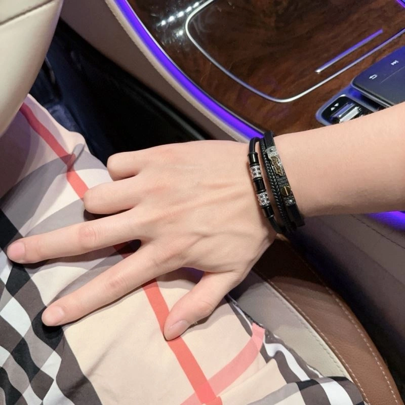 Popular Cartier Bracelets 217655
