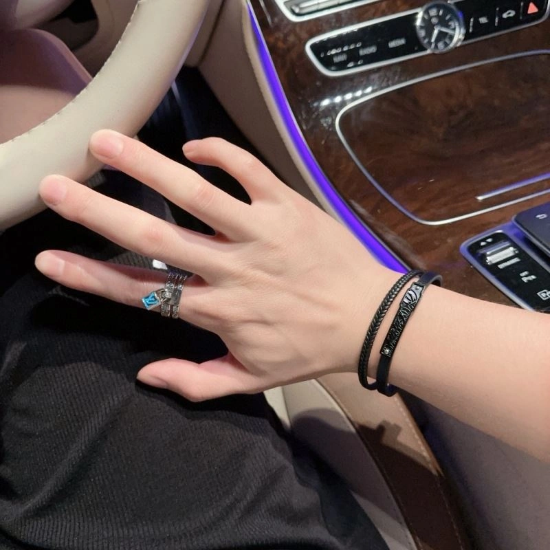 Timeless Cartier Bracelets 217615