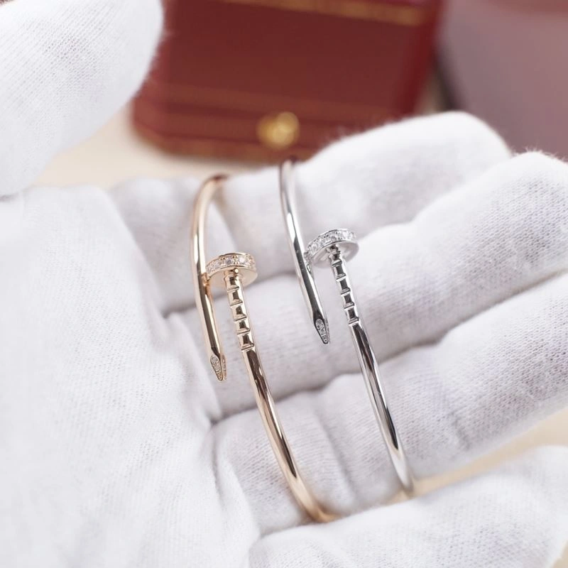 Cartier Bracelets Timeless 217618