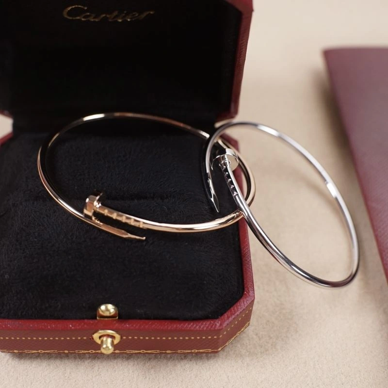 Popular Cartier Bracelets 217621