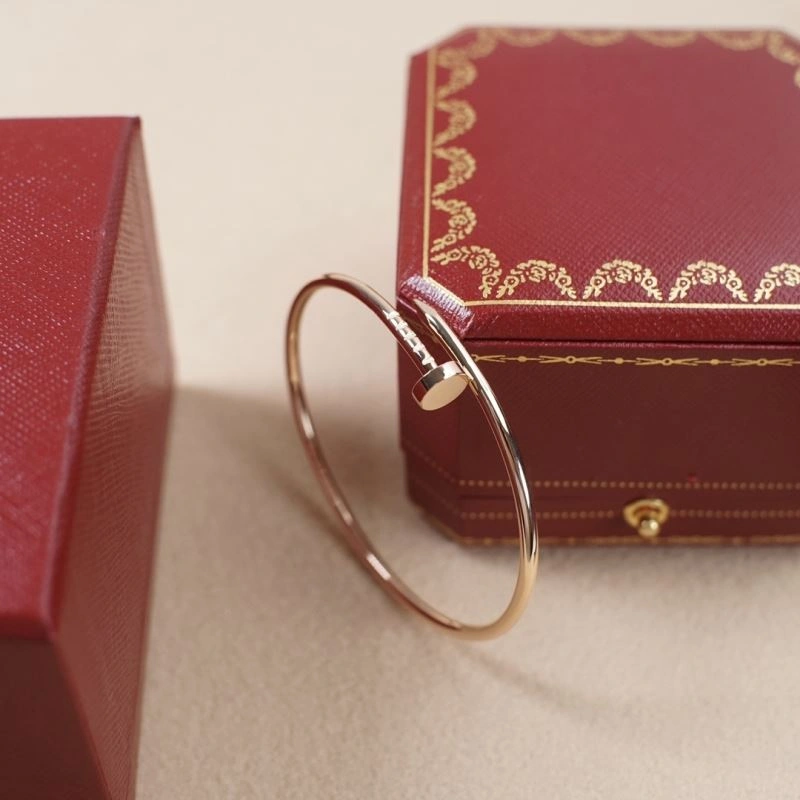 Popular Cartier Bracelets 217621
