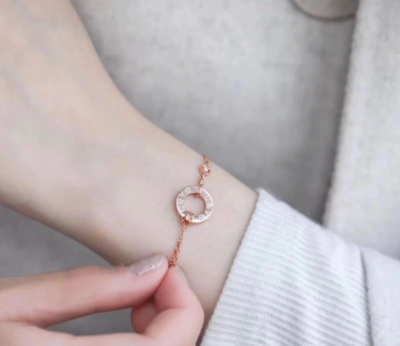 Popular Cartier Bracelets 217679