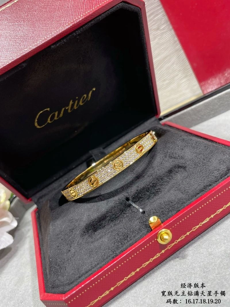 Cartier Bracelets Neat 217628