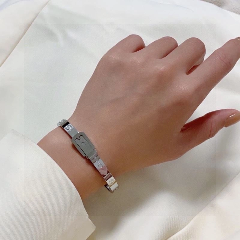 Flexible Cartier Bracelets 217595