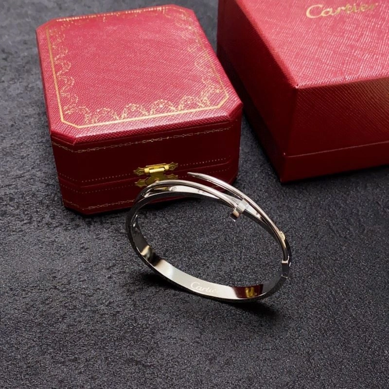 Cartier Bracelets WrinkleFree 217575