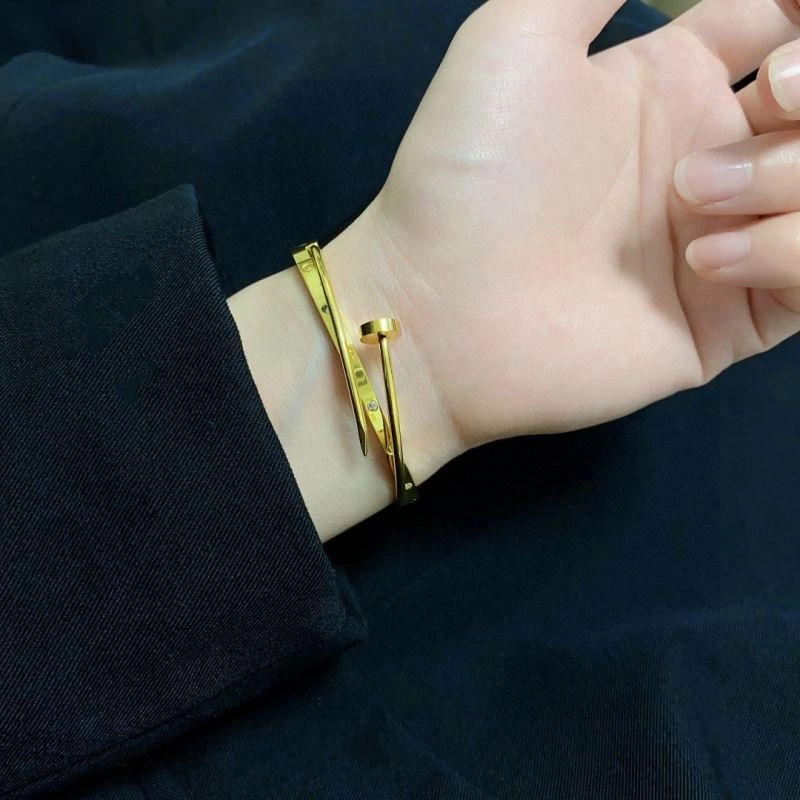 Cartier Bracelets Youthful 217577