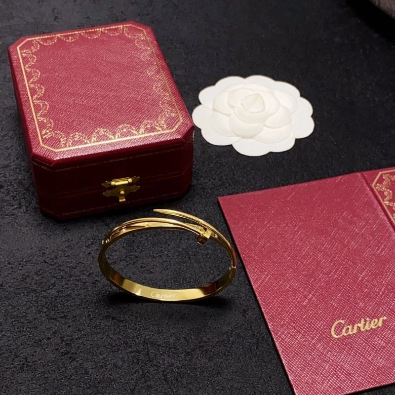 Cartier Bracelets Youthful 217577