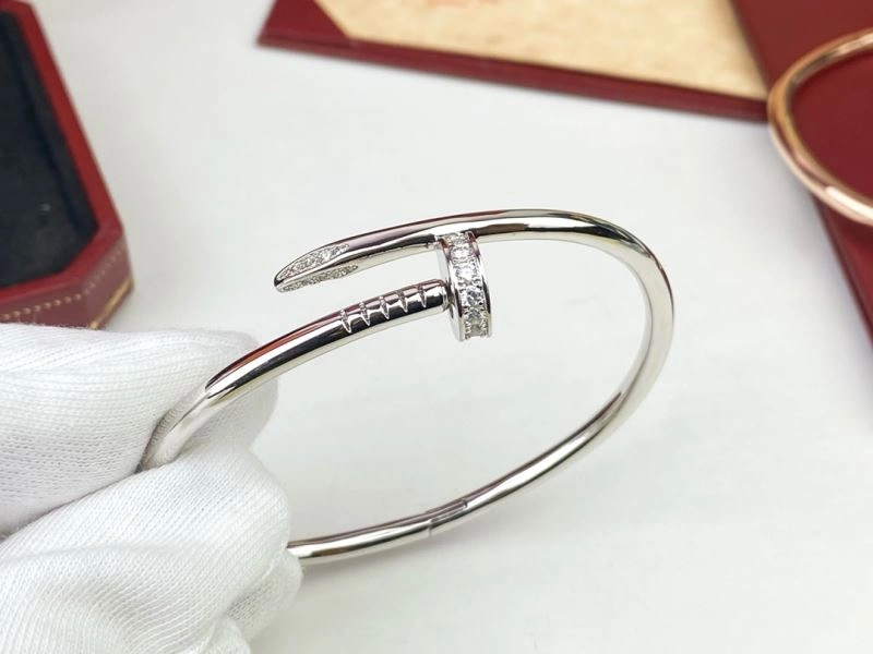 Cartier Bracelets Attractive 217566