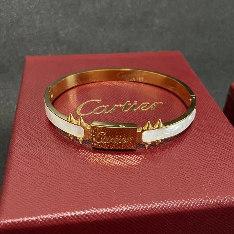 EyeCatching Cartier Bracelets 217510