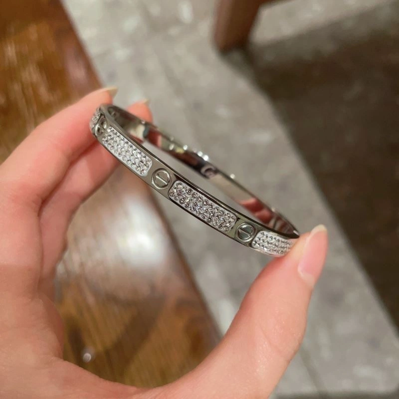 Sleek Cartier Bracelets 217518