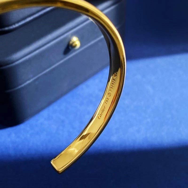 SmoothTexture Cartier Bracelets 217465