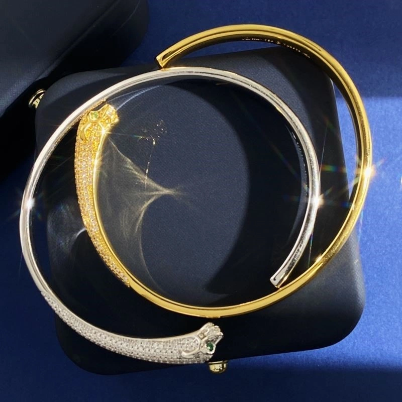SmoothTexture Cartier Bracelets 217465