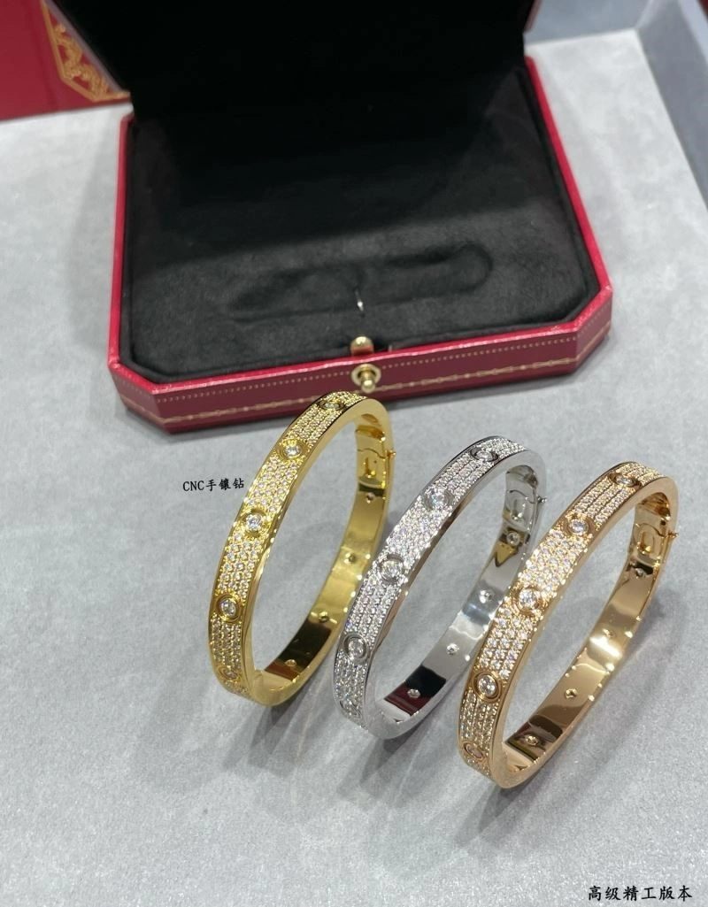 Cartier Bracelets UrbanChic 217450