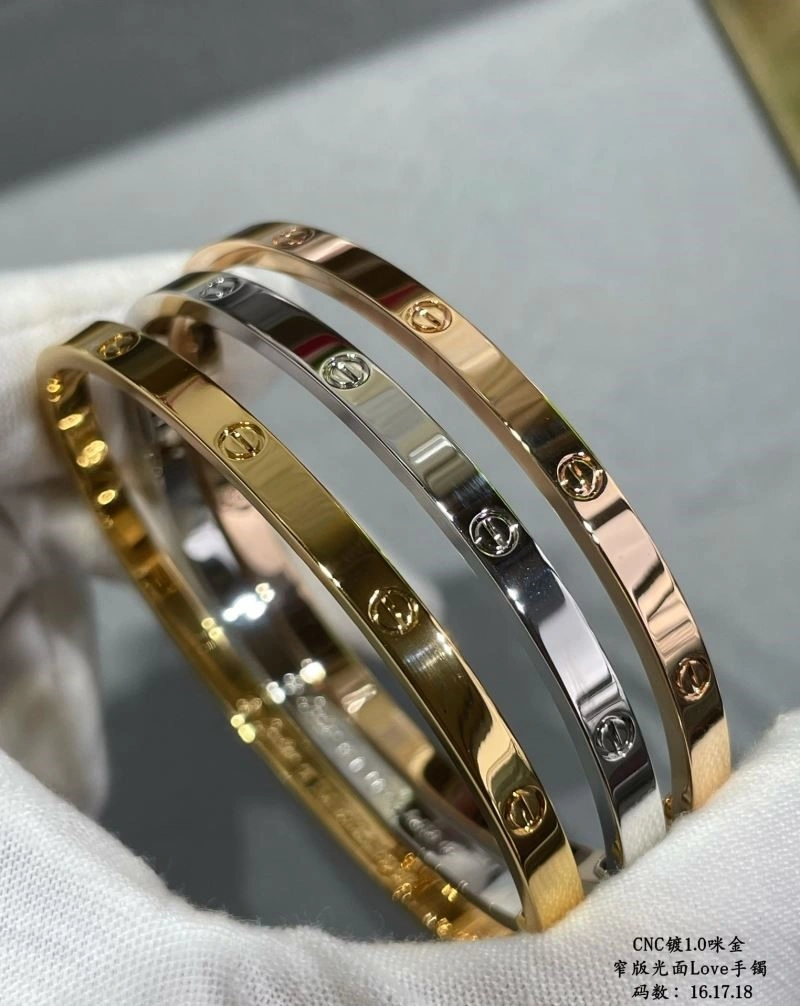 Cartier Bracelets ZipUp 217437