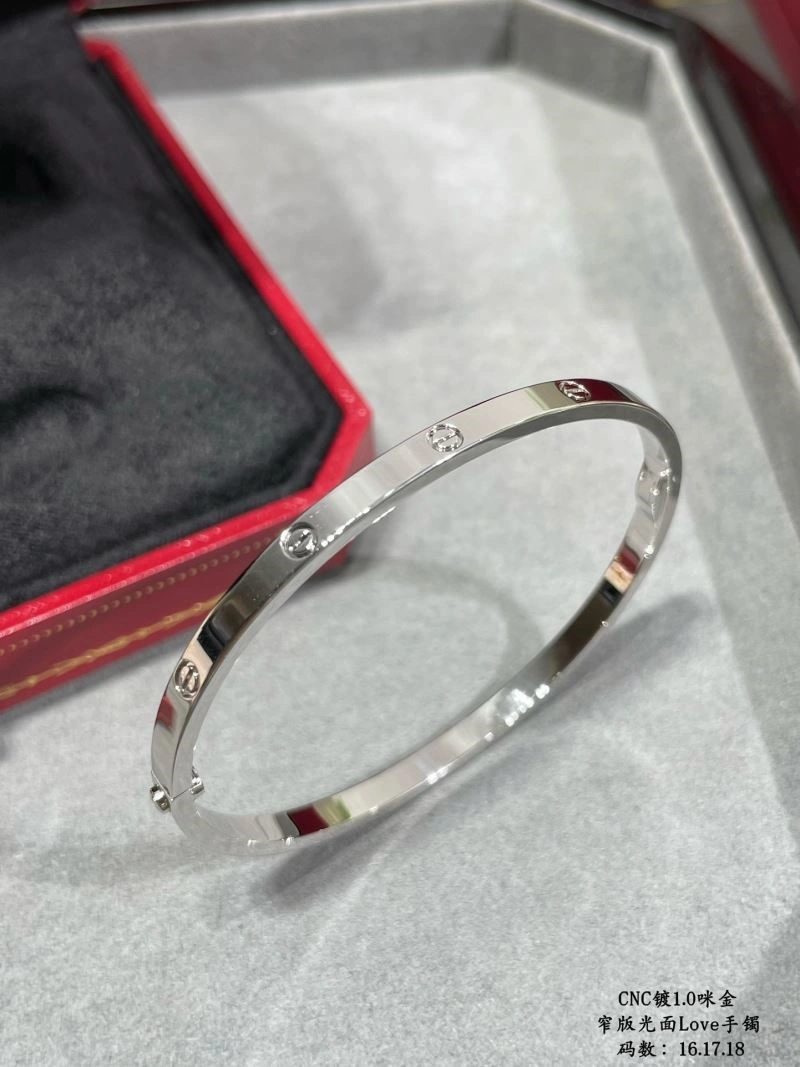 Cartier Bracelets ZipUp 217437