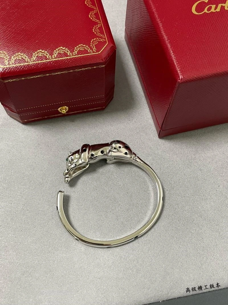 Sleek Cartier Bracelets 217371