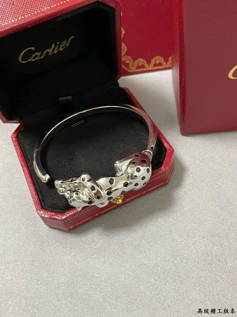 Sleek Cartier Bracelets 217371