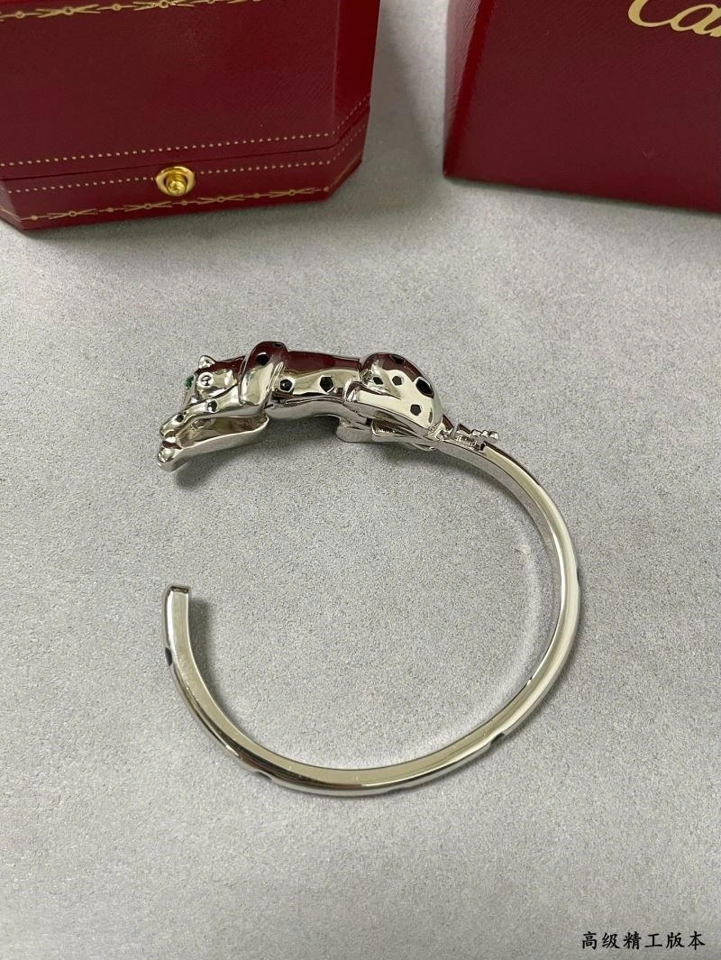 Sleek Cartier Bracelets 217371