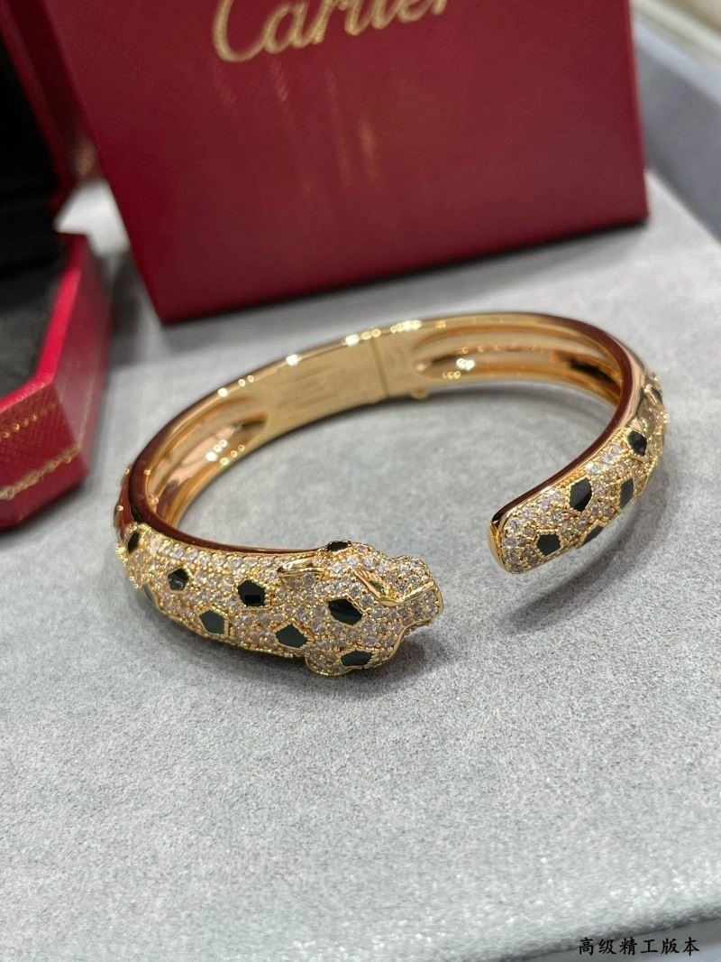 Cartier Bracelets Reliable 217372