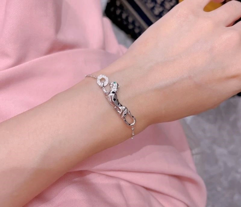 Trendsetting Cartier Bracelets 217354