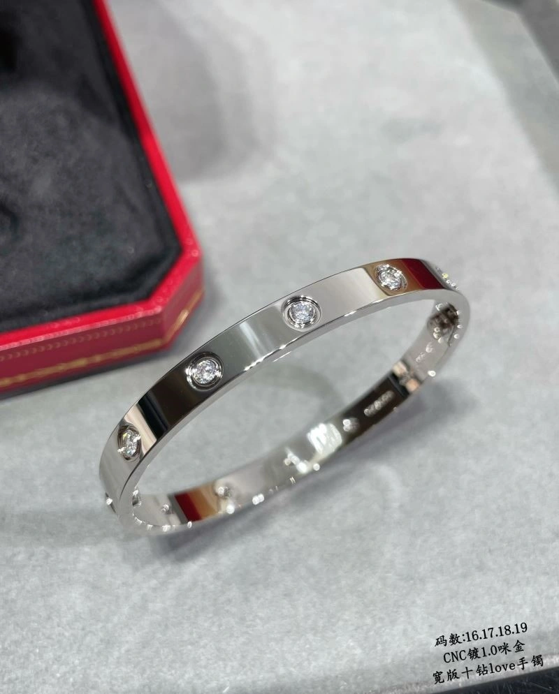 Cartier Bracelets TechFriendly 217362