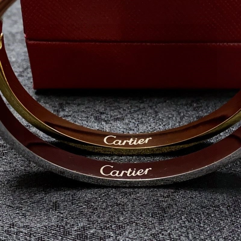 Cartier Bracelets UrbanChic 217346