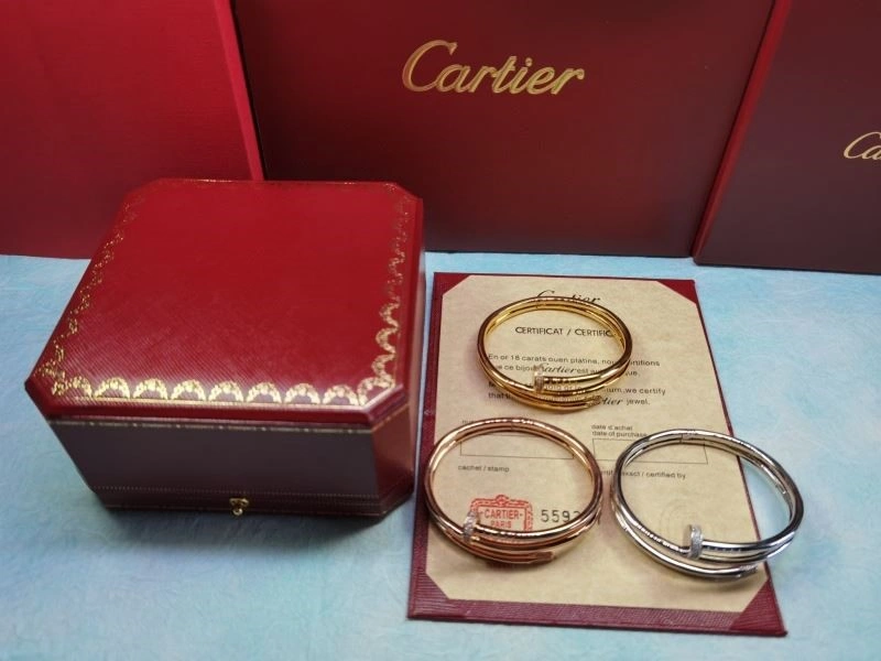 Stylish Cartier Bracelets 217347