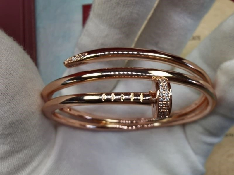 Stylish Cartier Bracelets 217347