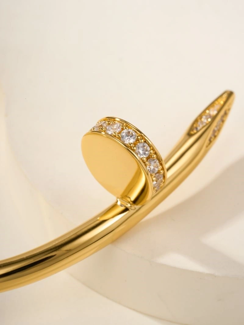 Vibrant Cartier Bracelets 217218