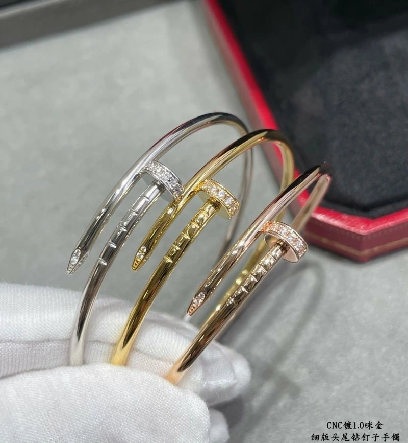 Cartier Bracelets Minimalist 217190