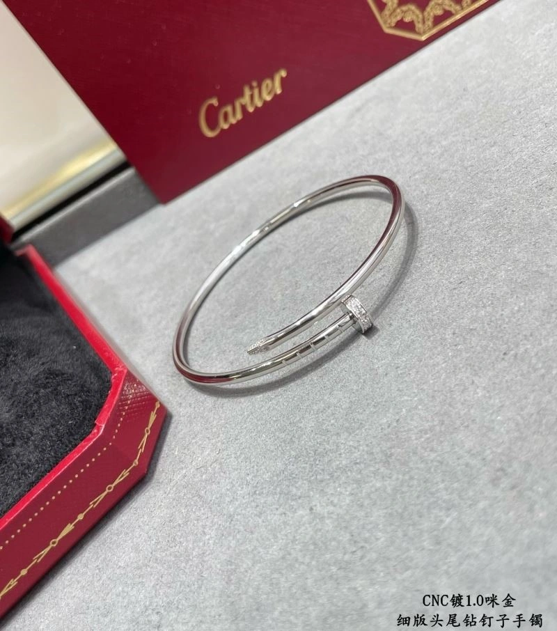 Cartier Bracelets Minimalist 217190