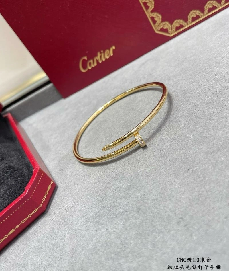 Cartier Bracelets Minimalist 217190