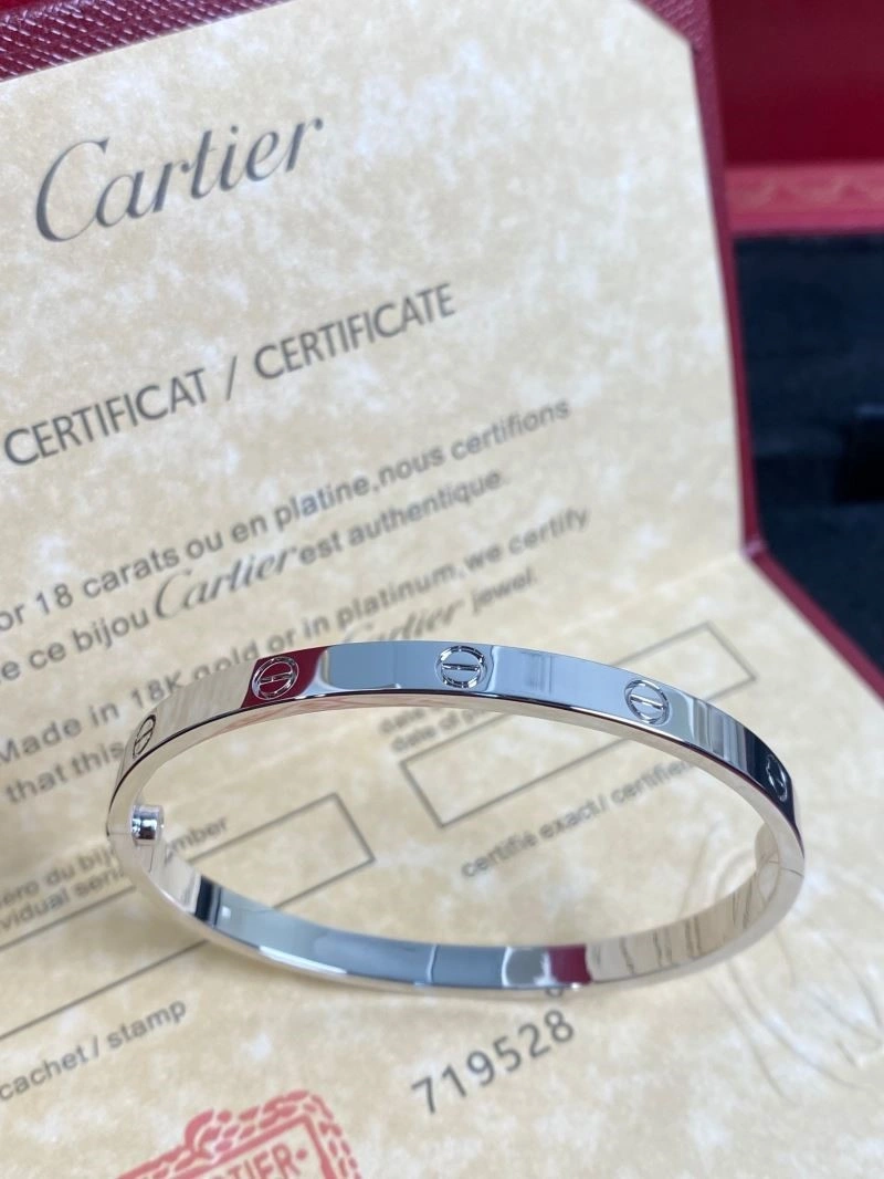 Bold Cartier Bracelets 217124