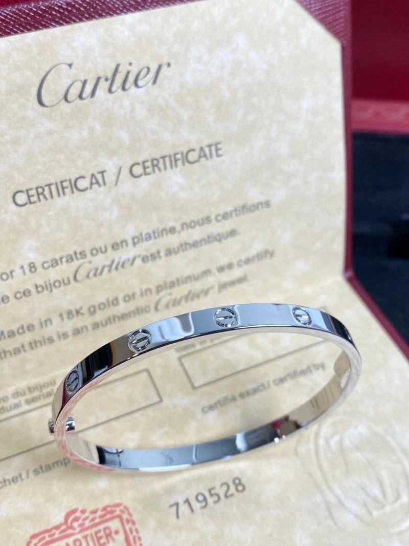 Bold Cartier Bracelets 217124