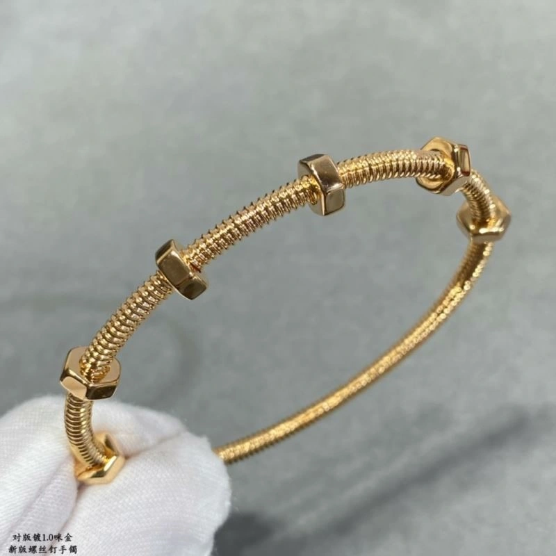 Casual Cartier Bracelets 217121