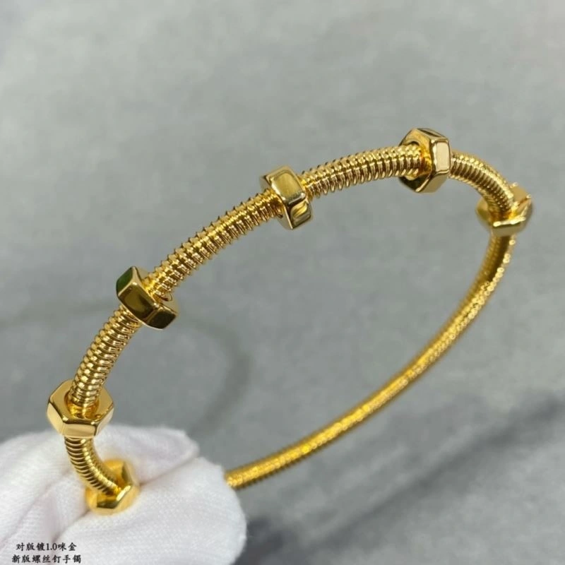 Casual Cartier Bracelets 217121