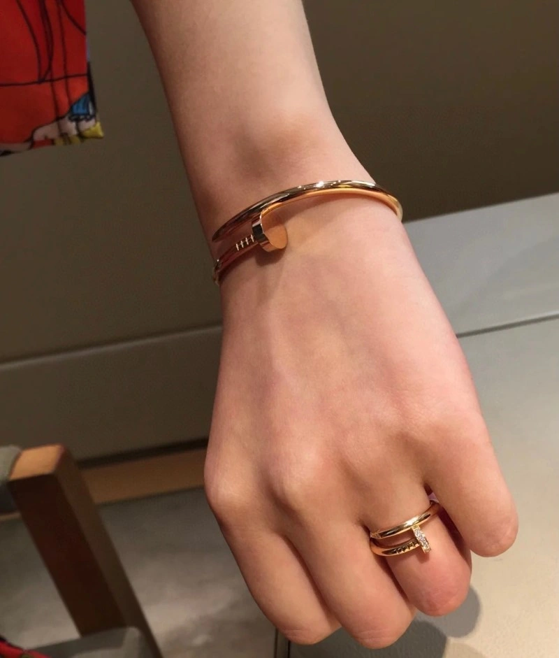 Reliable Cartier Bracelets 217130