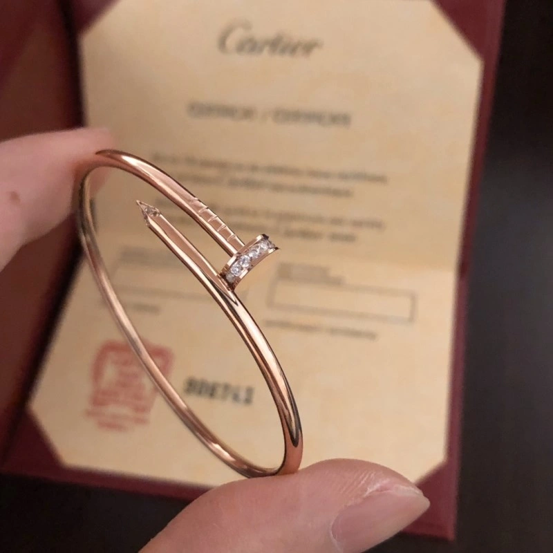 Functional Cartier Bracelets 217028