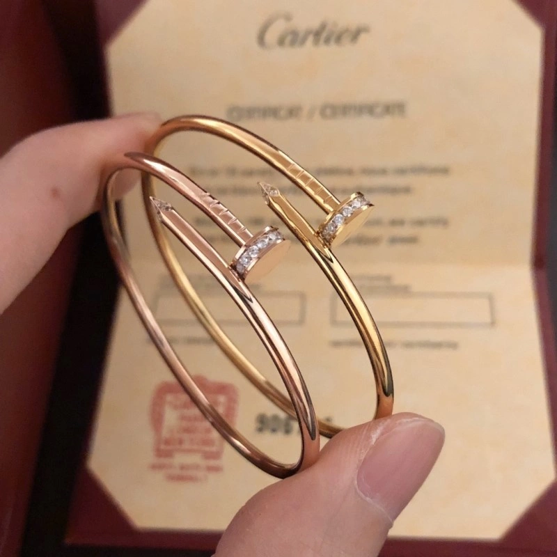 Functional Cartier Bracelets 217028
