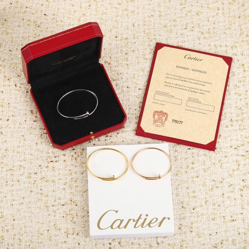 Stylish Cartier Bracelets 217034