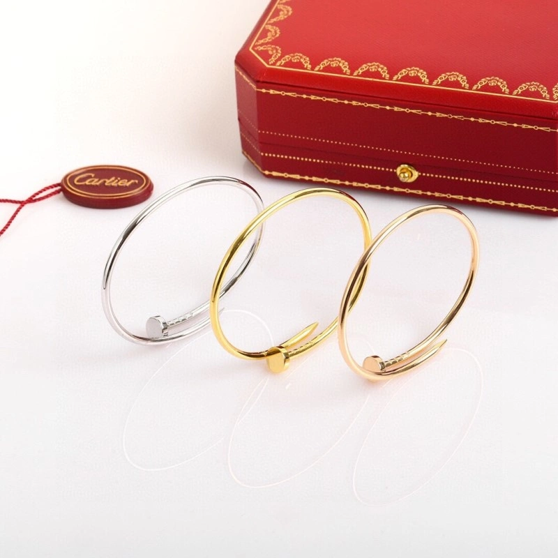 Stylish Cartier Bracelets 217034