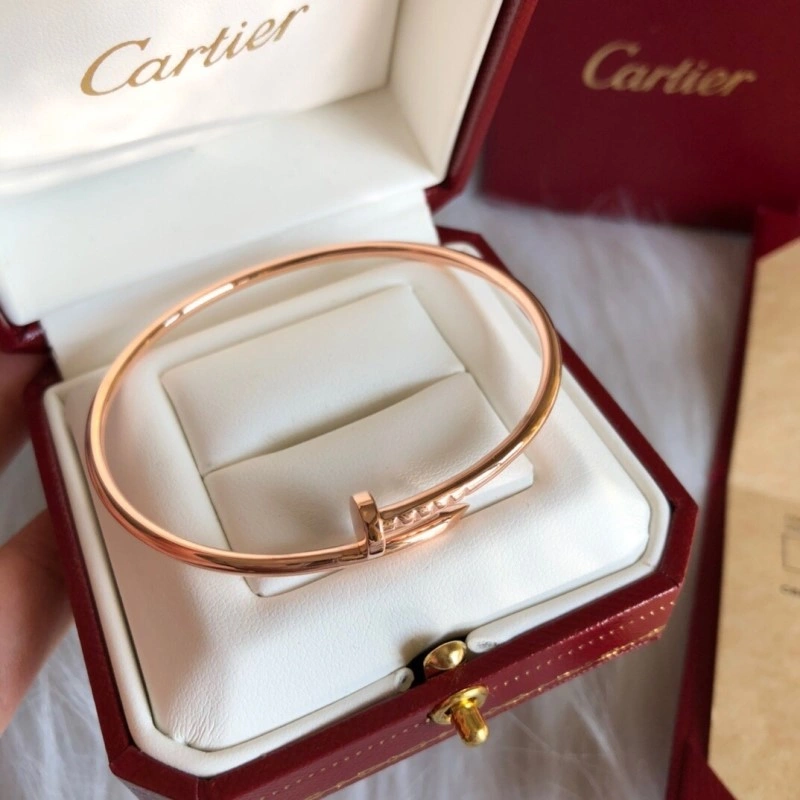 Cartier Bracelets Modern 217035