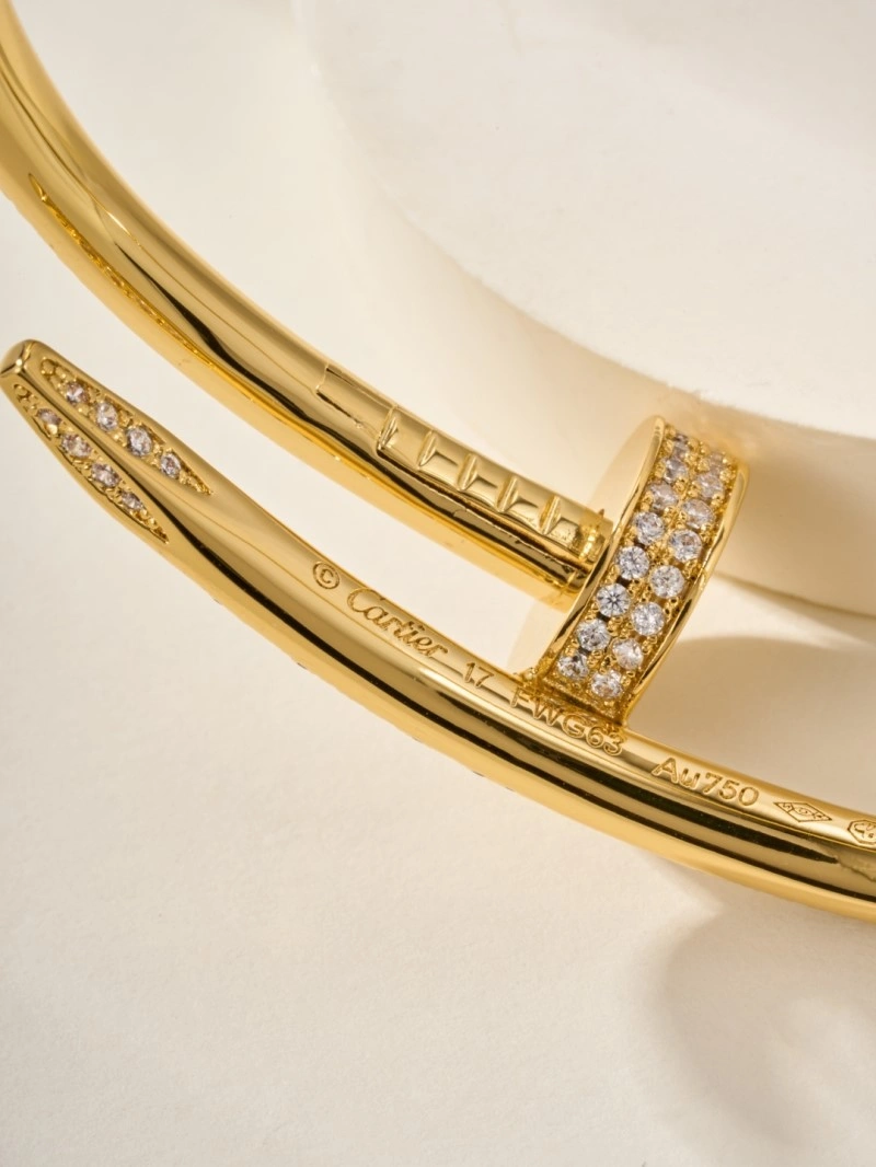 Cartier Bracelets Compact 217021