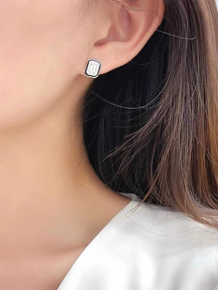 Resilient Cartier Earrings 217733