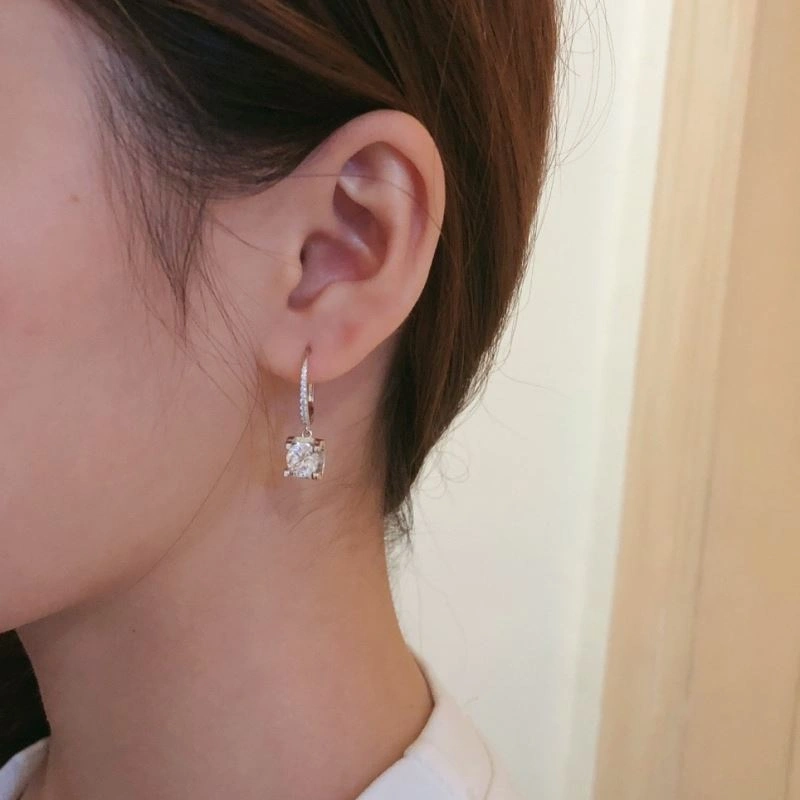 Cartier Earrings MoistureWicking 217713