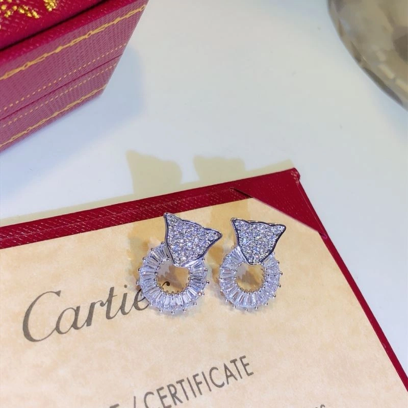 Stylish Cartier Earrings 217610
