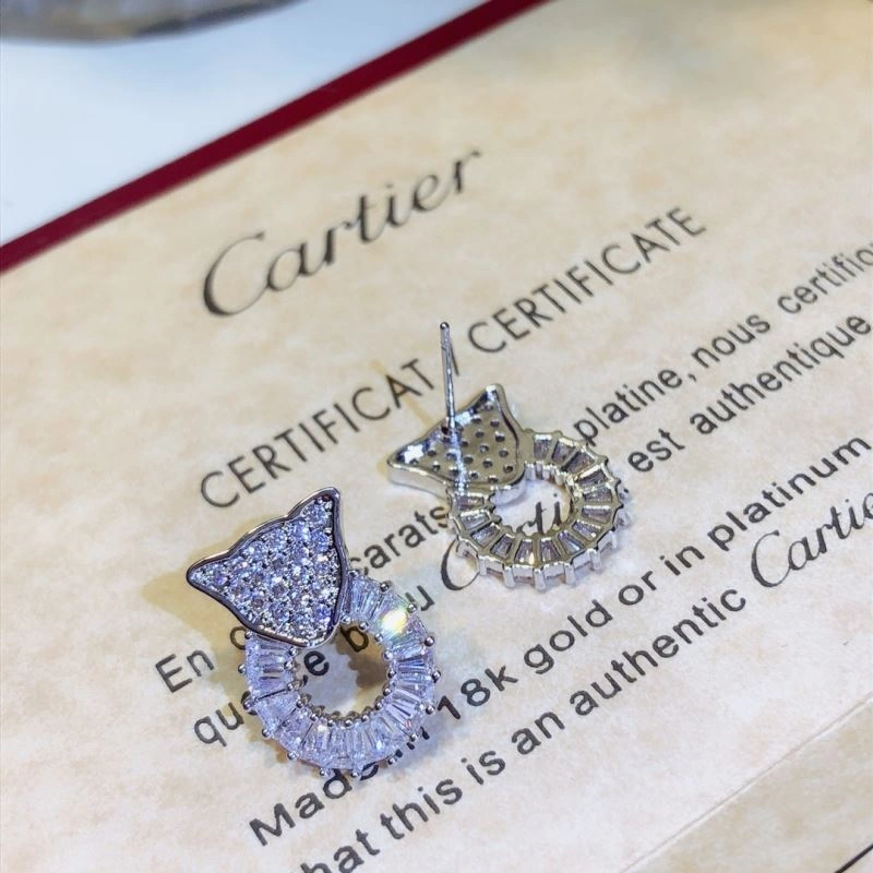 Stylish Cartier Earrings 217610