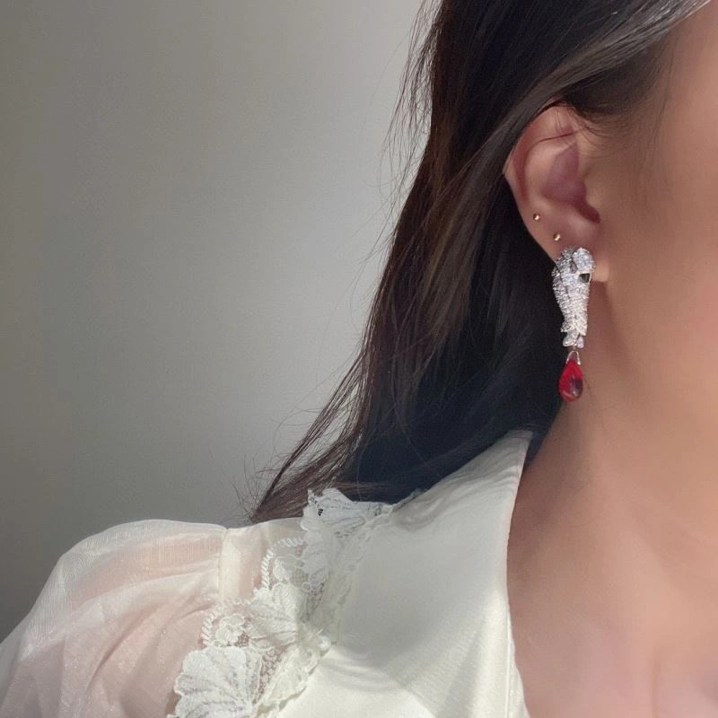 Cartier Earrings MoistureWicking 217540