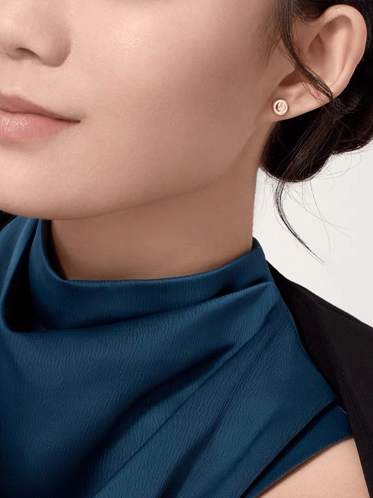 Cartier Earrings Breathable 217620