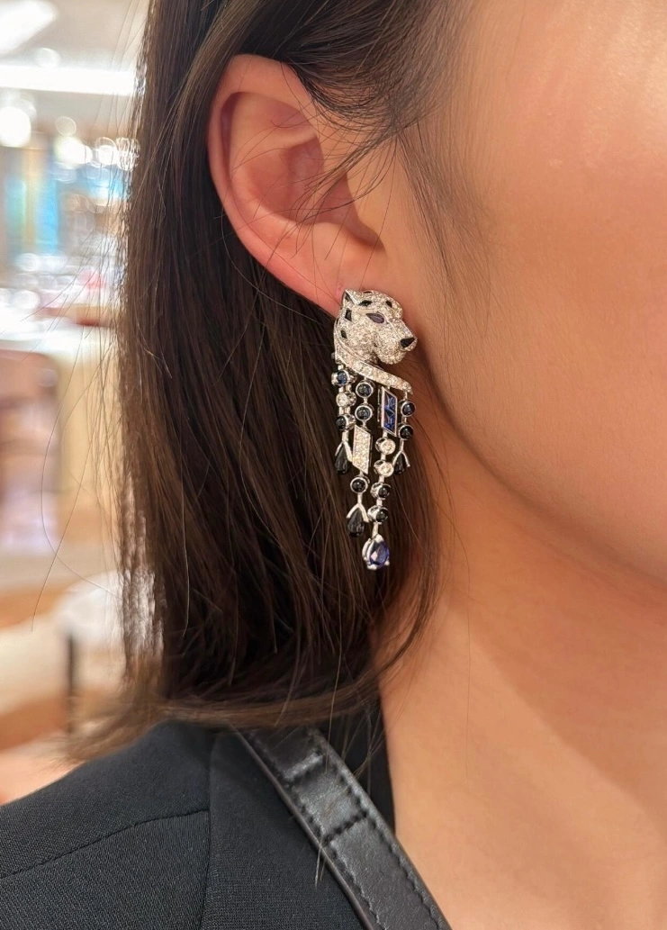 Cartier Earrings Stylish 217574
